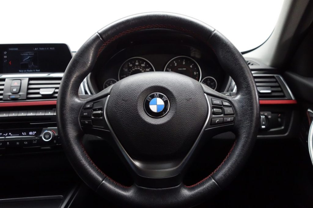 Used_2017_GREY_BMW_3-SERIES_2