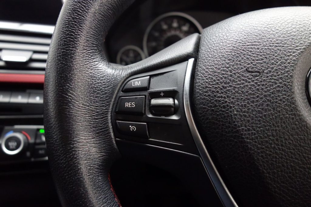 Used_2017_GREY_BMW_3-SERIES_2