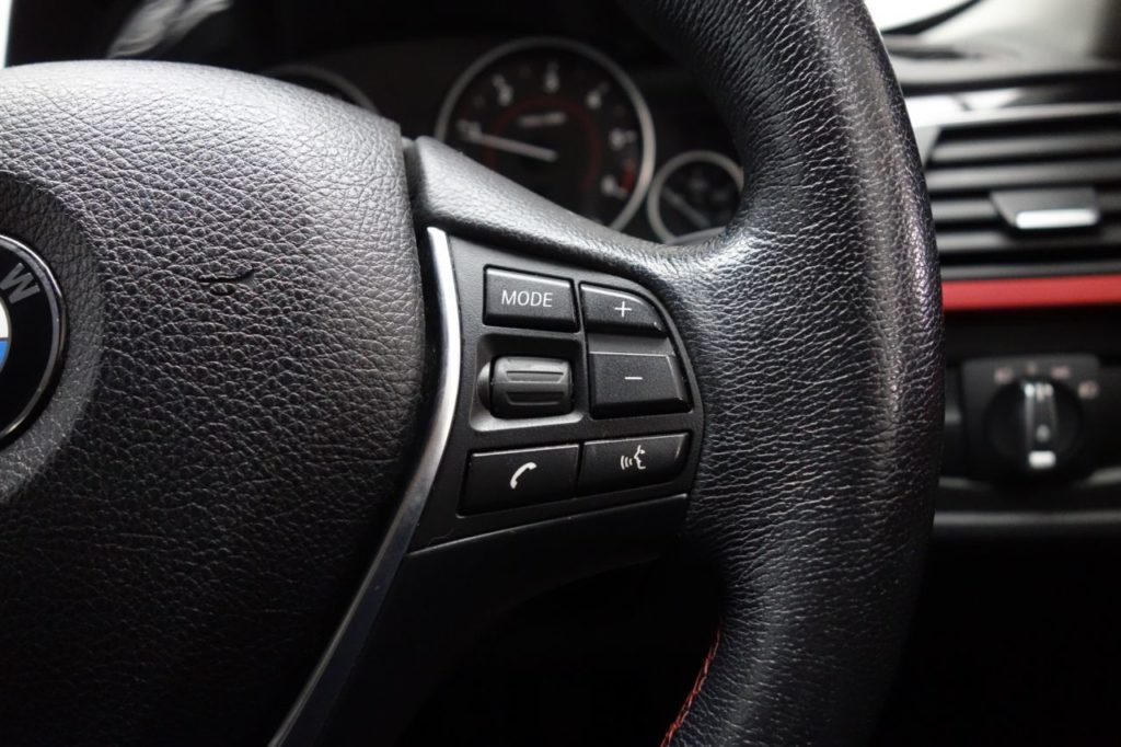 Used_2017_GREY_BMW_3-SERIES_2