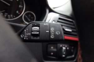 Used_2017_GREY_BMW_3-SERIES_2