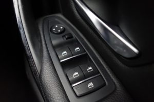 Used_2017_GREY_BMW_3-SERIES_2