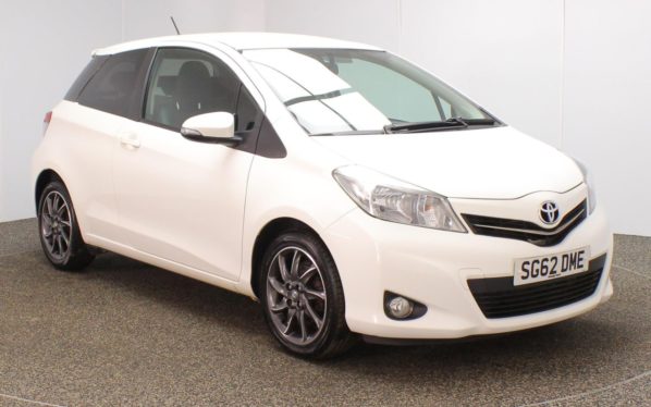 Used 2012 WHITE TOYOTA YARIS Hatchback 1.3 VVT-I TREND 3d 98 BHP (reg. 2012-09-26) for sale in Crompton