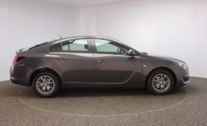 Used_2014_GREY_VAUXHALL_INSIGNIA_2