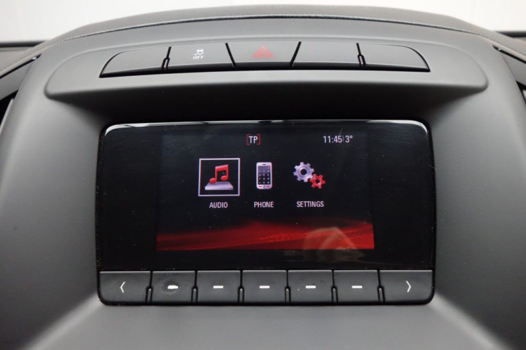 Used_2014_GREY_VAUXHALL_INSIGNIA_2