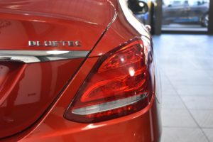 Used_2015_RED_MERCEDES-BENZ_C-CLASS_2