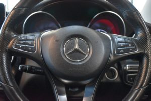 Used_2015_RED_MERCEDES-BENZ_C-CLASS_2