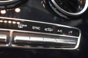 Used_2015_RED_MERCEDES-BENZ_C-CLASS_2