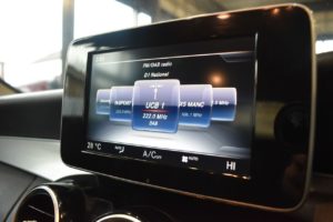 Used_2015_RED_MERCEDES-BENZ_C-CLASS_2