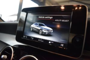 Used_2015_RED_MERCEDES-BENZ_C-CLASS_2