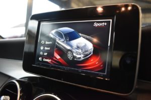 Used_2015_RED_MERCEDES-BENZ_C-CLASS_2