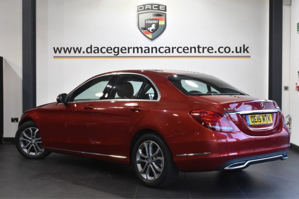 Used_2015_RED_MERCEDES-BENZ_C-CLASS_2