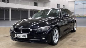 Used 2016 BLACK BMW 3 SERIES Saloon 2.0 318D SPORT 4d 148 BHP (reg. 2016-12-23) for sale in Crompton