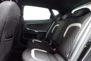 Used_2016_BLACK_KIA_CEED_1