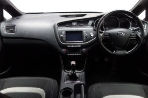Used_2016_BLACK_KIA_CEED_1
