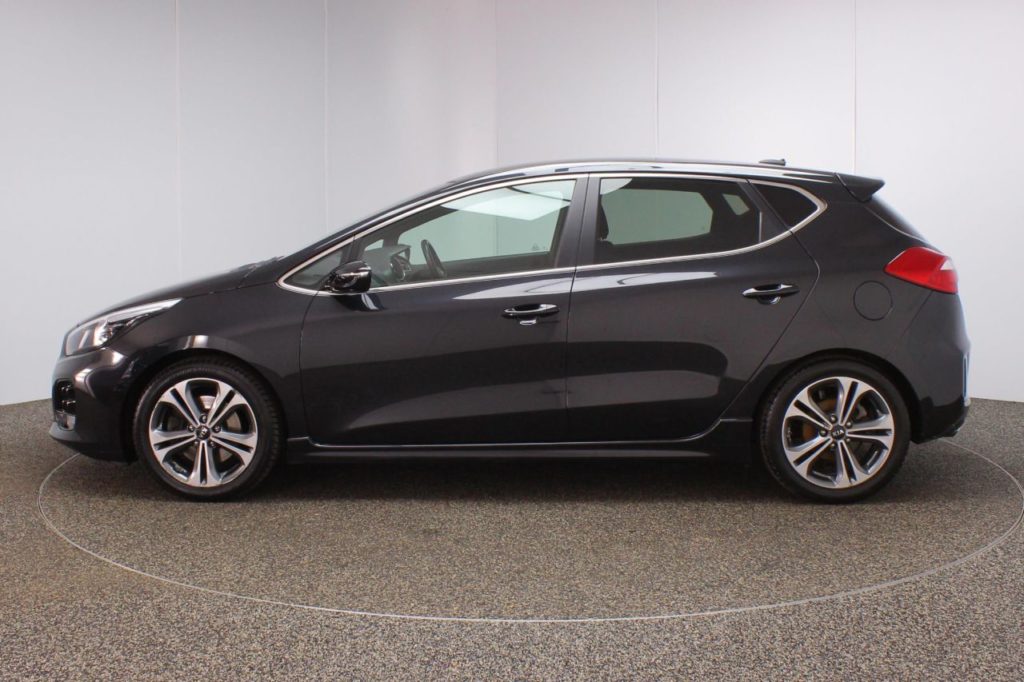Used_2016_BLACK_KIA_CEED_1