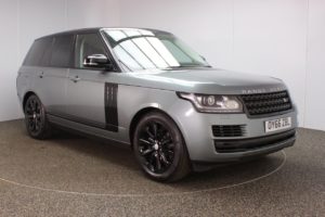 Used 2016 GREY LAND ROVER RANGE ROVER 4x4 3.0 TDV6 VOGUE SE 5d AUTO 255 BHP (reg. 2016-10-31) for sale in Crompton