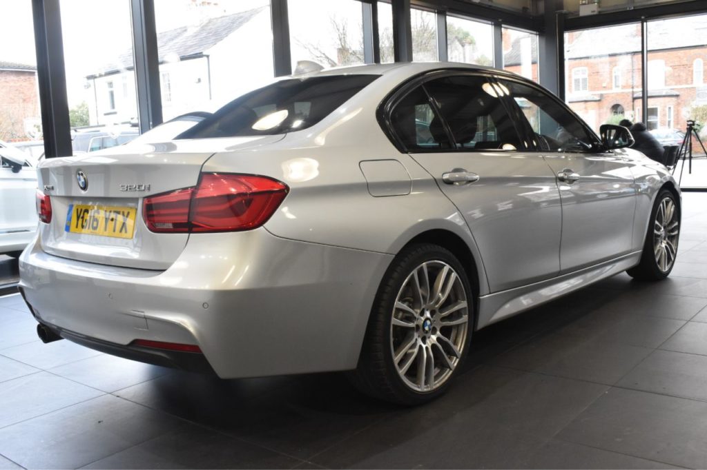 Used_2016_SILVER_BMW_3-SERIES_2