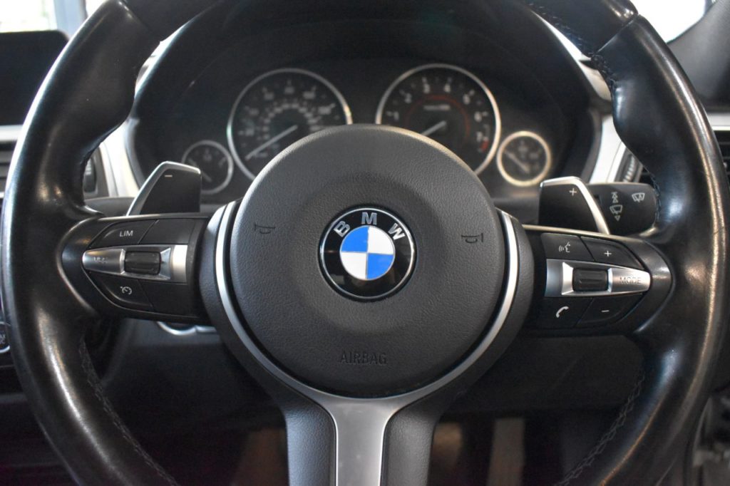 Used_2016_SILVER_BMW_3-SERIES_2