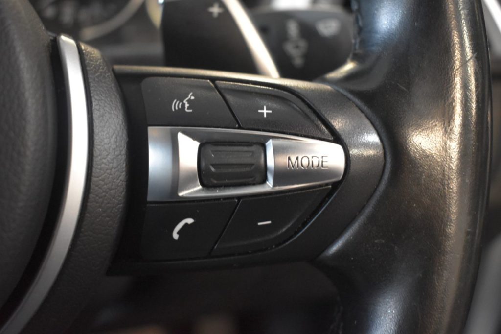 Used_2016_SILVER_BMW_3-SERIES_2