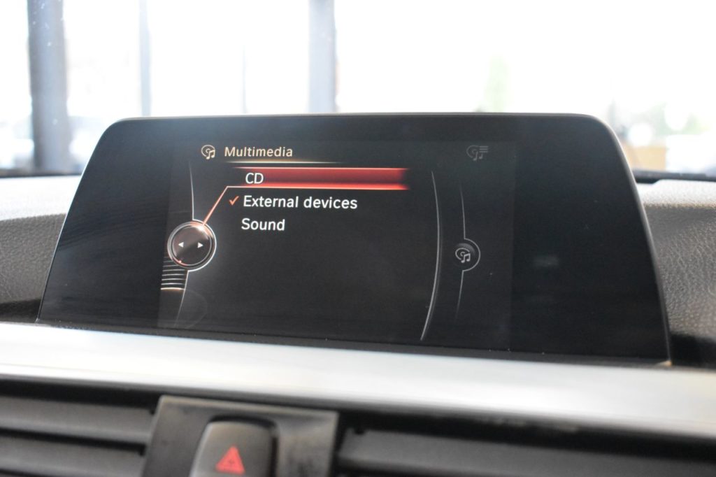 Used_2016_SILVER_BMW_3-SERIES_2