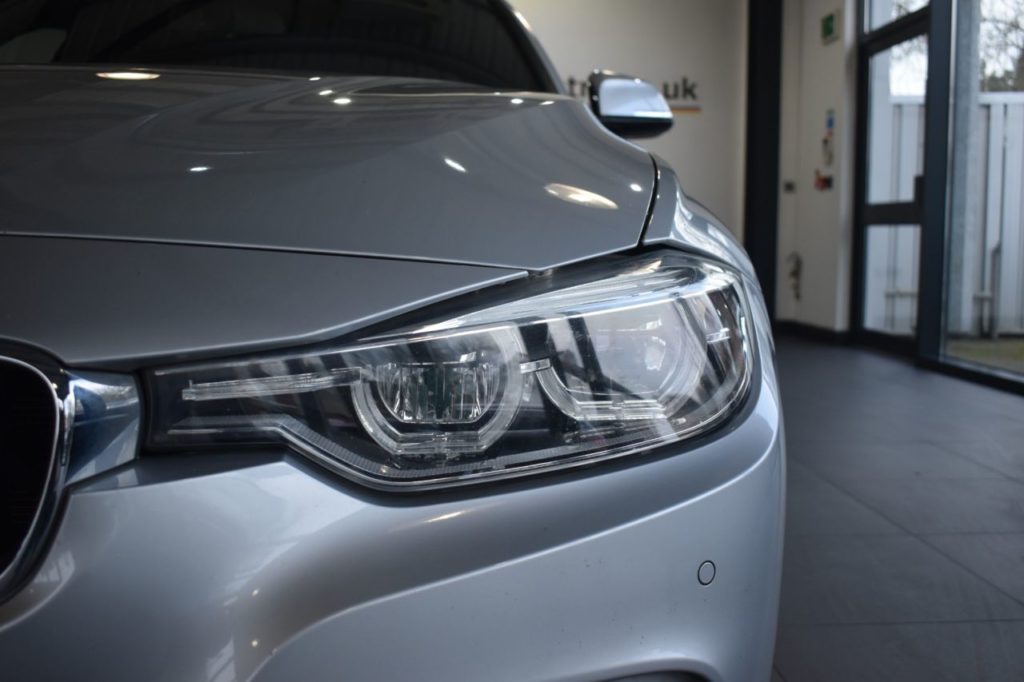 Used_2016_SILVER_BMW_3-SERIES_2