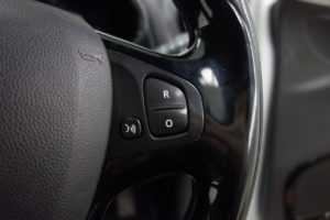 Used_2016_WHITE_RENAULT_CLIO_1