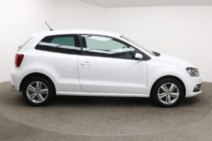 Used_2016_WHITE_VOLKSWAGEN_POLO_1