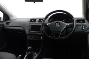 Used_2016_WHITE_VOLKSWAGEN_POLO_1