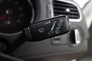 Used_2016_WHITE_VOLKSWAGEN_POLO_1