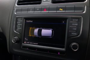 Used_2016_WHITE_VOLKSWAGEN_POLO_1