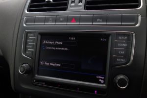 Used_2016_WHITE_VOLKSWAGEN_POLO_1