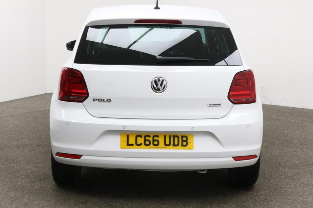 Used_2016_WHITE_VOLKSWAGEN_POLO_1