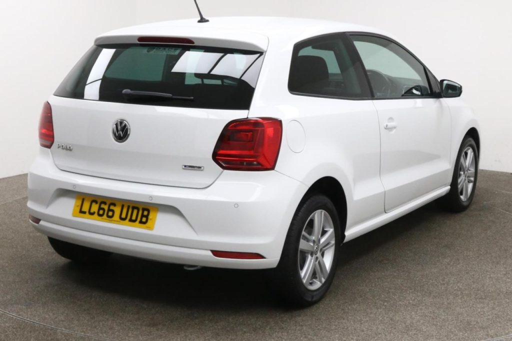 Used_2016_WHITE_VOLKSWAGEN_POLO_1