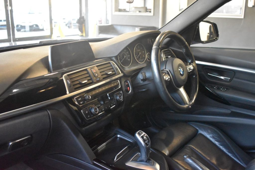 Used_2017_BLUE_BMW_3-SERIES_2