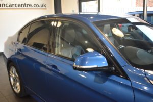 Used_2017_BLUE_BMW_3-SERIES_2