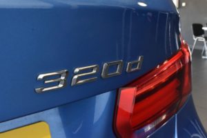 Used_2017_BLUE_BMW_3-SERIES_2