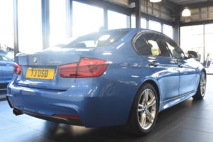 Used_2017_BLUE_BMW_3-SERIES_2