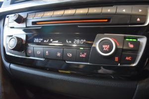 Used_2017_BLUE_BMW_3-SERIES_2