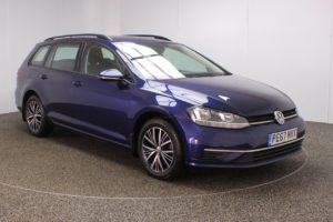 Used 2017 BLUE VOLKSWAGEN GOLF Estate 2.0 SE NAVIGATION TDI BLUEMOTION TECHNOLOGY 5d 148 BHP (reg. 2017-11-10) for sale in Crompton