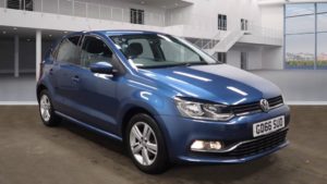 Used 2017 BLUE VOLKSWAGEN POLO Hatchback 1.0 MATCH EDITION 5d 60 BHP (reg. 2017-01-19) for sale in Crompton