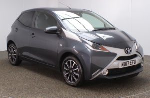 Used 2017 GREY TOYOTA AYGO Hatchback 1.0 VVT-I X-STYLE 5d 69 BHP (reg. 2017-07-31) for sale in Crompton