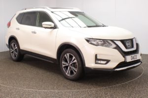 Used 2017 WHITE NISSAN X-TRAIL 4x4 1.6 DIG-T N-CONNECTA 5d 163 BHP (reg. 2017-07-31) for sale in Crompton
