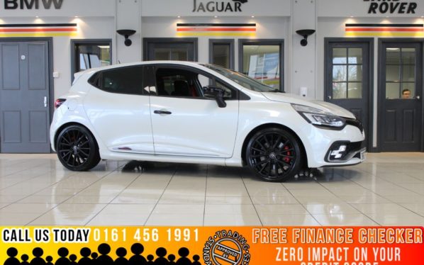 Used 2017 WHITE RENAULT CLIO Hatchback 1.6 RENAULTSPORT NAV TROPHY 5d AUTO 217 BHP (reg. 2017-09-01) for sale in Romiley