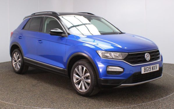 Used 2019 BLUE VOLKSWAGEN T-ROC Hatchback 1.0 DESIGN TSI 5d 114 BHP (reg. 2019-03-26) for sale in Crompton