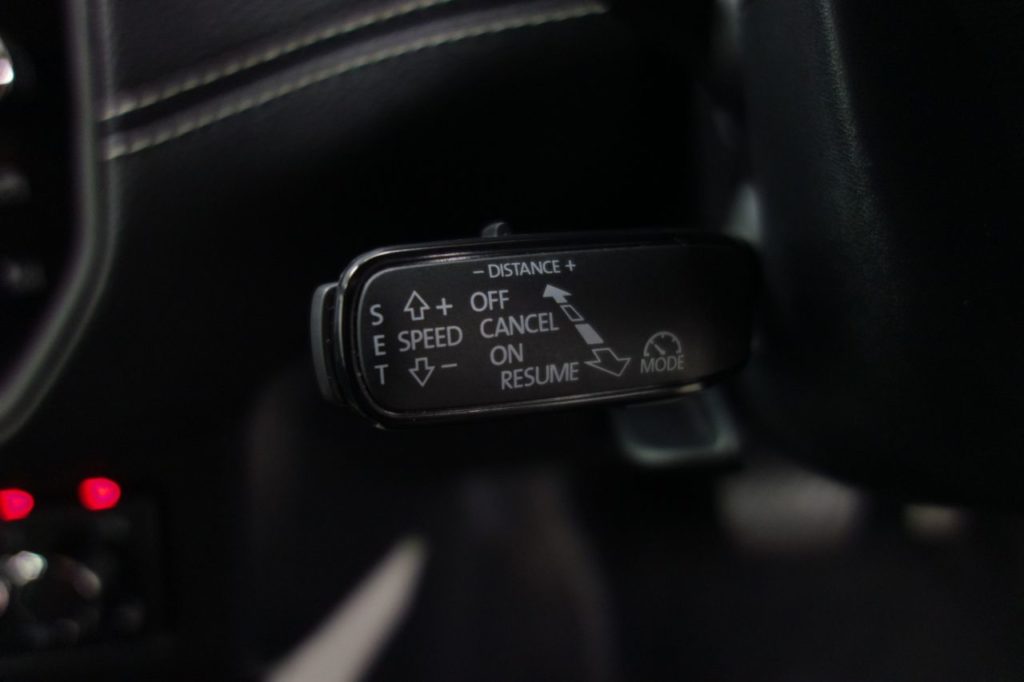 Used_2019_GREY_SEAT_ARONA_1