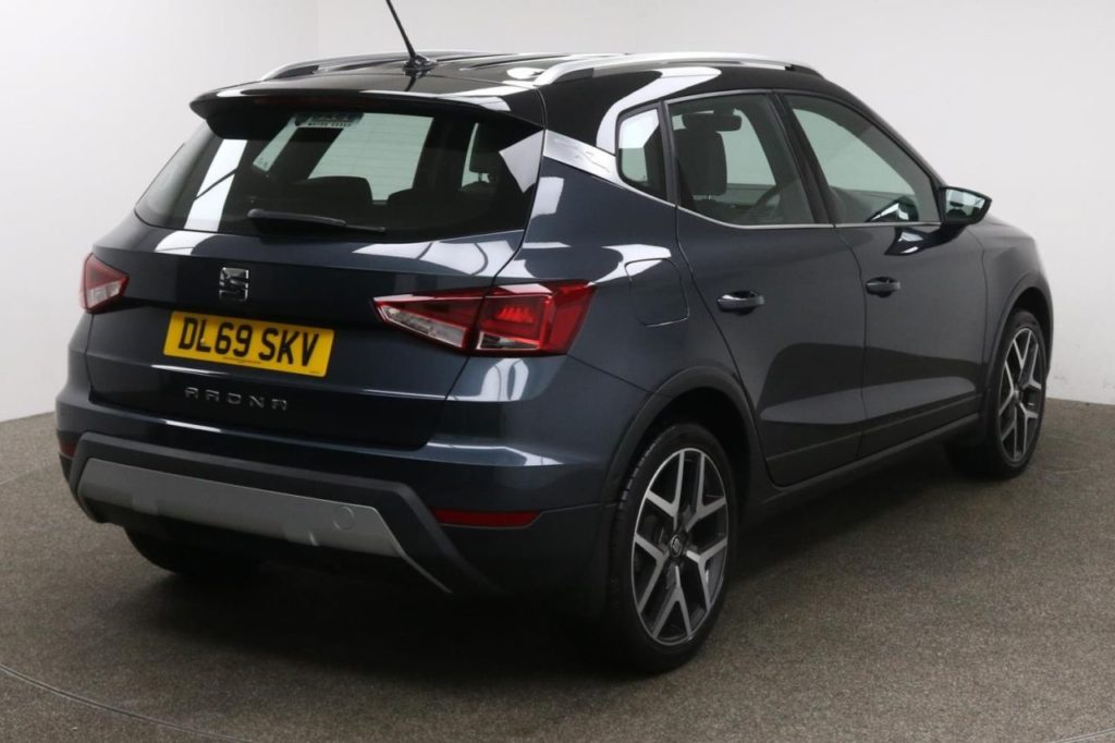 Used_2019_GREY_SEAT_ARONA_1