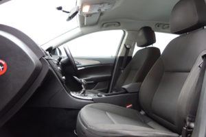 Used_2009_BLUE_VAUXHALL_INSIGNIA_2