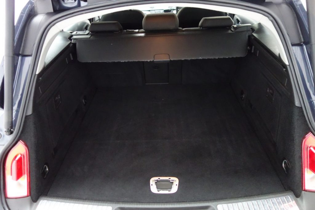 Used_2009_BLUE_VAUXHALL_INSIGNIA_2