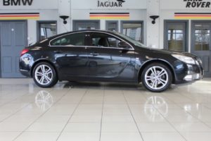 Used 2011 BLACK VAUXHALL INSIGNIA Hatchback 1.8 SRI 5d 138 BHP (reg. 2011-03-01) for sale in Bramhall