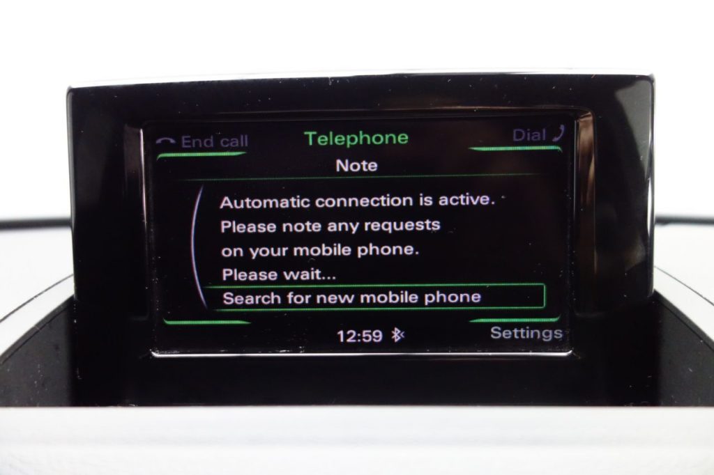 Used_2014_BLACK_AUDI_Q3_2